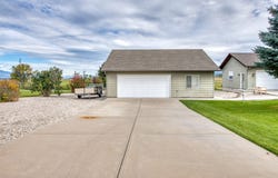 418 Lower Sky Way, Hamilton, MT 59840