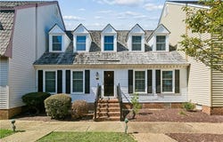 25 Capps Qtrs Quarter, Hampton, VA 23669