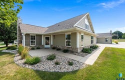 5511 E Eastbridge Pl, Sioux Falls, SD 57110