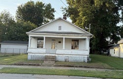714 3rd Ave, Gallipolis, OH 45631