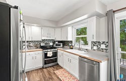 602 E Walnut St, Harrisburg, SD 57032
