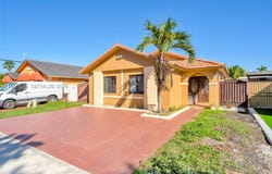 7579 W 31st Ave, Hialeah, FL 33018