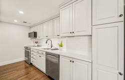 20 Chestnut, Wyandotte, MI 48192