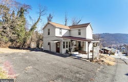 301 POPLAR Street, WESTERNPORT, MD 21562