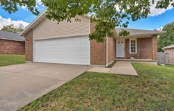 1257 E Mcclernon Street, Springfield, MO 65803