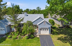 9A Patrick Henry Court, Monroe, NJ 08831