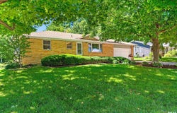1114 S MAIN Street, Washington, IL 61571