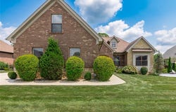 2018 Vincennes Place, Floyds Knobs, IN 47119