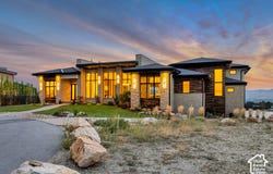 6 E EASTERN PEAK Cv, Sandy, UT 84092