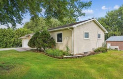 149 E Mt. Vernon Road, Waterloo, IA 50703