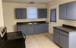 1918 SW Lincoln ST, Topeka, KS 66604