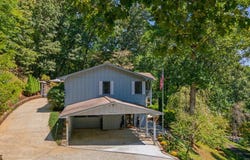 115 Timber Ln, Franklin, NC 28734