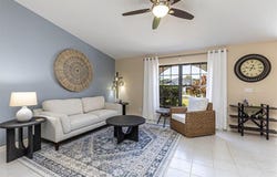 124 Versailles Cir, NAPLES, FL 34112