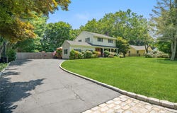 53 Quaker Path, Stony Brook, NY 11790