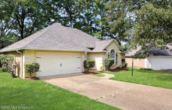 14 Parkview Road, Clinton, MS 39056