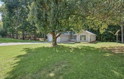 176 Chipper Lane, Rockmart, GA 30153