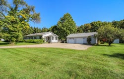 1115 Elm Street, Three Rivers, MI 49093
