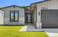 9806 Watermeadow Circle, Johnston, IA 50131