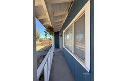 907 W 3rd St, Alturas, CA 96101