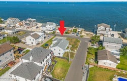 113 Illinois Avenue, Waretown, NJ 08758