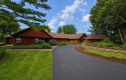 7328 Kinnikinnick Drive, ROSCOE, IL 61073