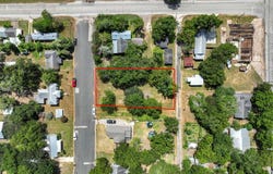 1015 Anderson St, Schulenburg, TX 78956