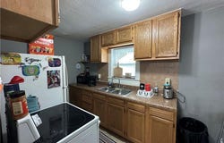 808 S Willis Avenue, Independence, MO 64052