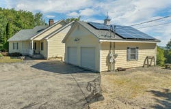 25 Upper Trask Mountain Road, Wolfeboro, NH 03894