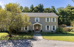5 Crimson Ln, Great Barrington, MA 01230