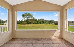 90 GOLFVIEW Circle, UMATILLA, FL 32784