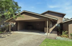 2204 RIDGEWAY Dr, Eugene, OR 97401