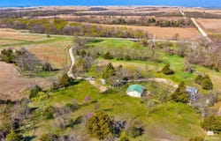 8325 Lost Creek Rd, Belvue, KS 66547