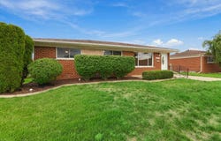 29732 Sutherland Drive, Warren, MI 48088