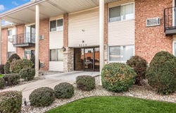 9250 Noel Avenue, Des Plaines, IL 60016
