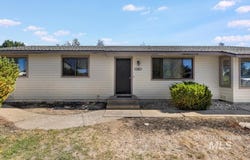2220 Macs Ave, Heyburn, ID 83336