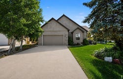 925 Falcon Ridge Ct, Eaton, CO 80615