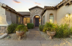 3948 E PARKSIDE Lane, Phoenix, AZ 85050