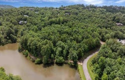 25 Lakes Edge Way, Marietta, SC 29661