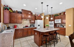 1720 N Filbert Avenue, Clovis, CA 93619