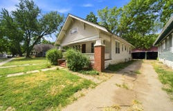 233 N Estelle Ave, Wichita, KS 67214