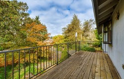 670 WOODCREST Dr, Springfield, OR 97477