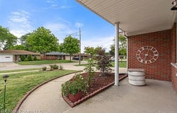 28987 James Drive, Warren, MI 48092