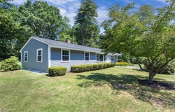 12 Terri Rd, Framingham, MA 01701