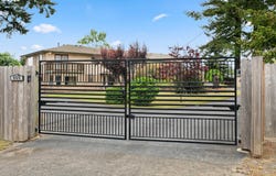 905 BARBRA Ln, Brookings, OR 97415