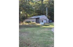 2477 State Highway E, Scott City, MO 63780