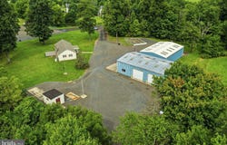 563 DEEP RUN Road, PERKASIE, PA 18944