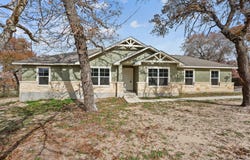 195 Log Cabin, Poteet, TX 78065