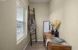 1408 W 16TH Ave, LaCenter, WA 98629