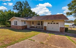 8805 N Lake LN, Hackett, AR 72937