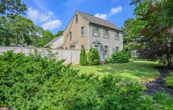134 School Street, Cotuit, MA 02635